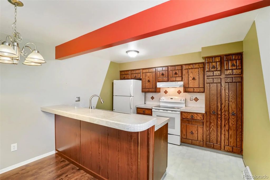 1162 S Eagle Circle A, Aurora