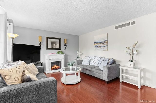 14900 E 55 Th Avenue, Denver