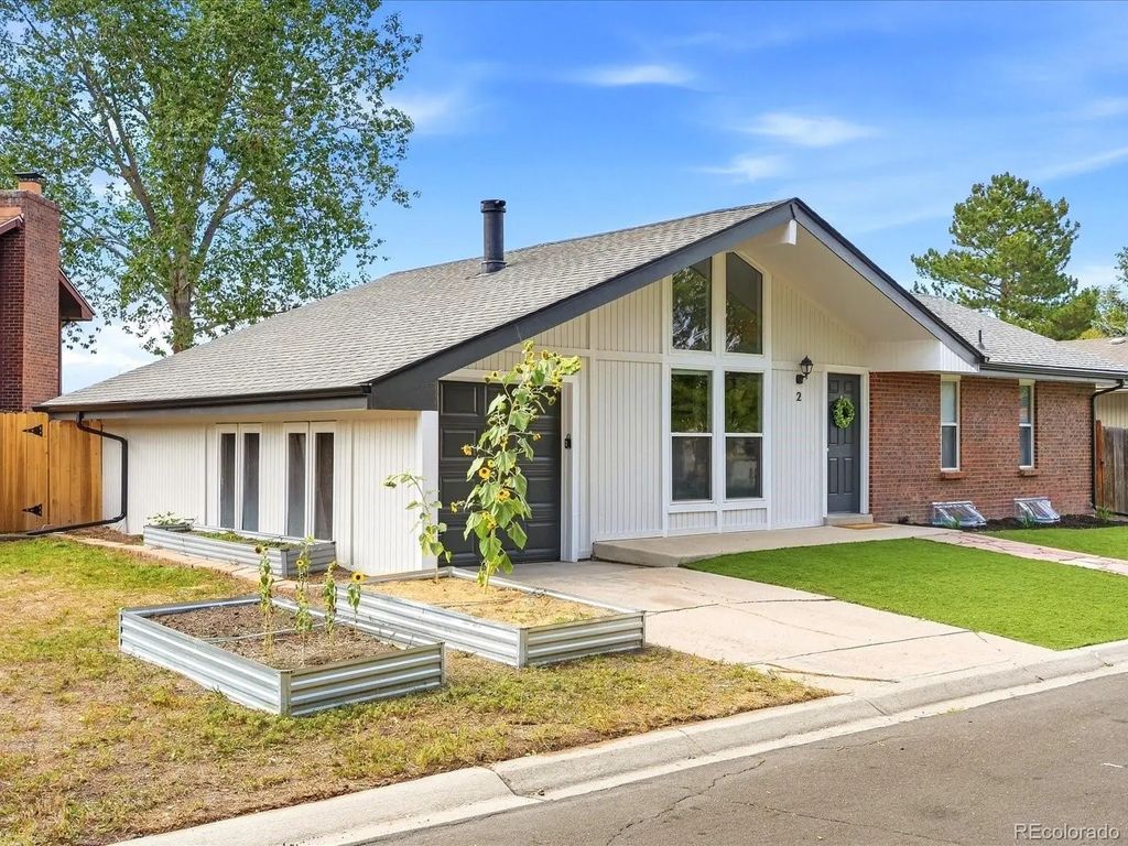 2 Pinon Place, Broomfield