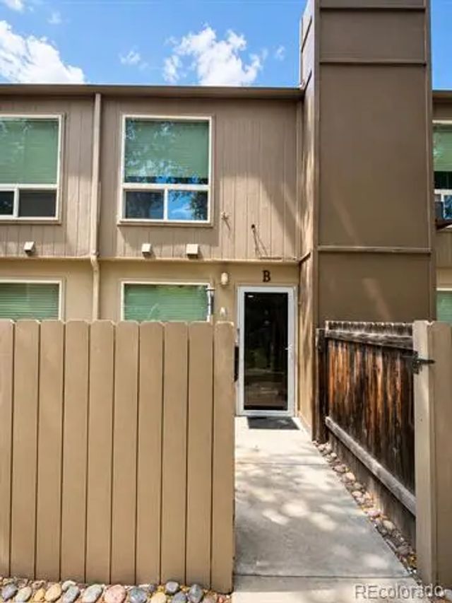 7373 W Florida Avenue 15b, Denver
