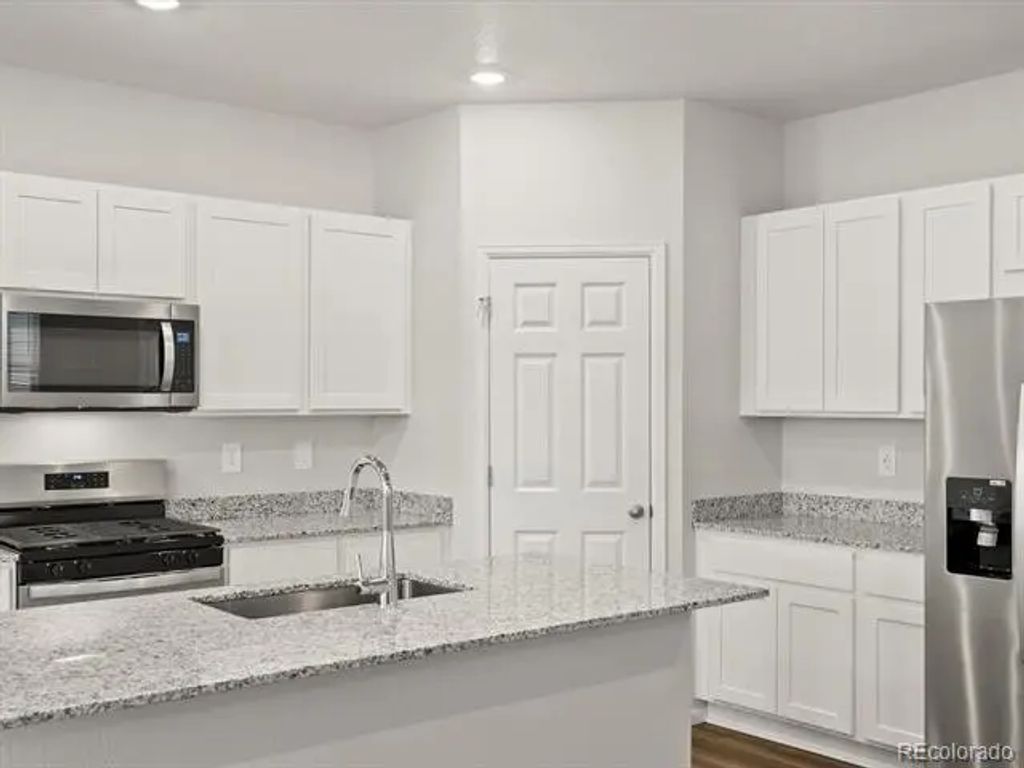 641 96th Avenue Place, Greeley