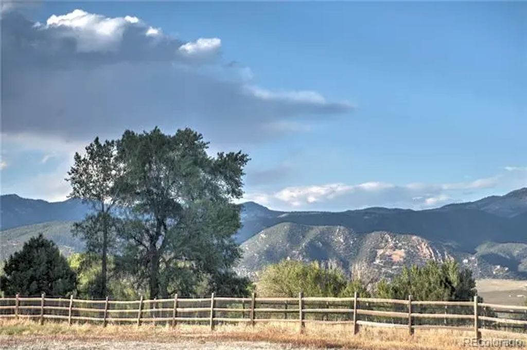 8815 Cameron Meadow Circle, Salida