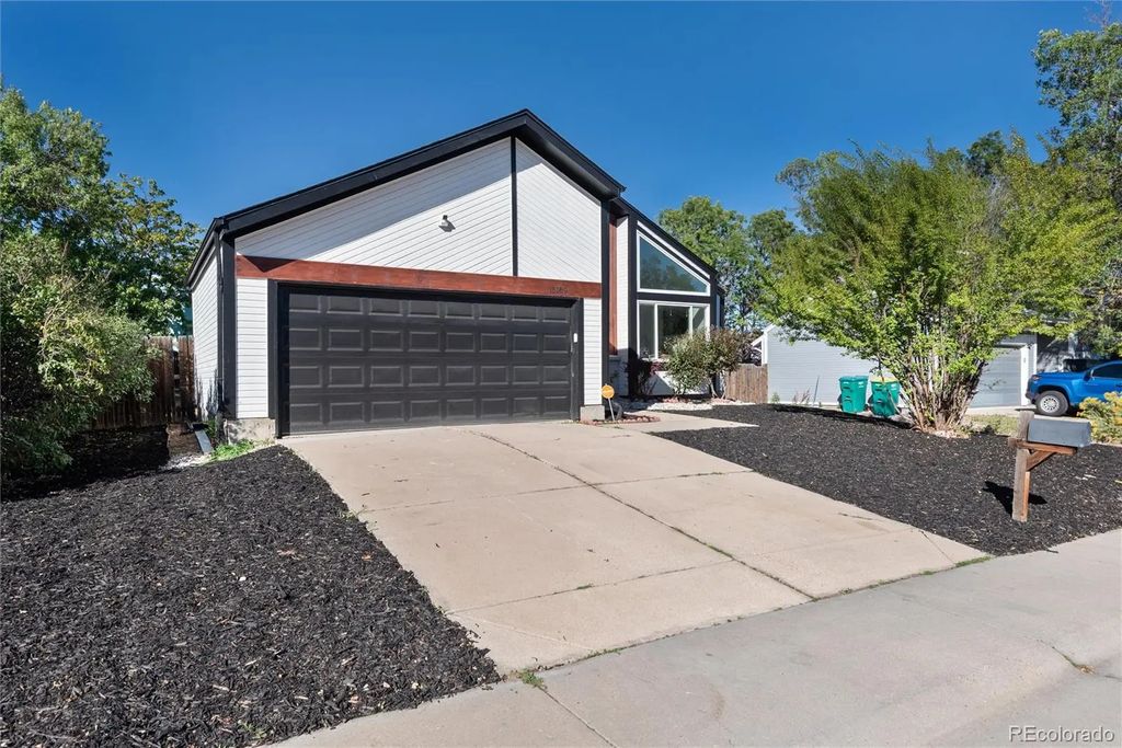 15189 E Walsh Place, Aurora