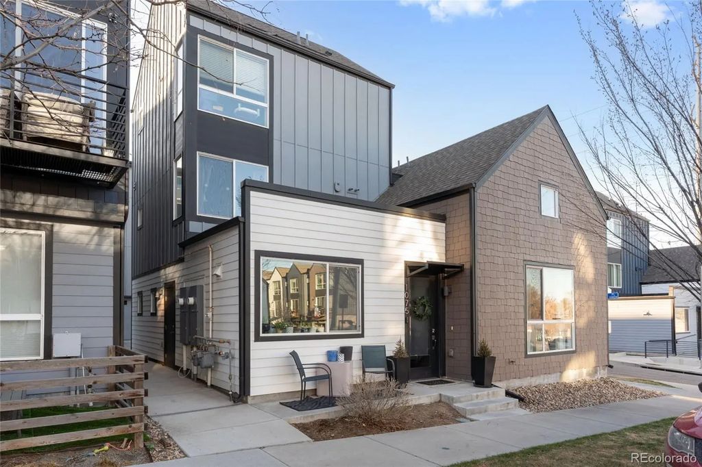 1075 Depew Street, Lakewood