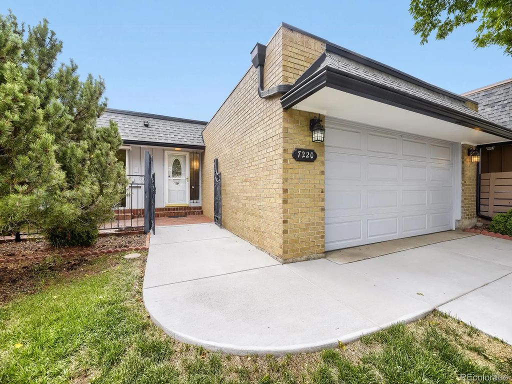 7220 W Maple Drive, Lakewood