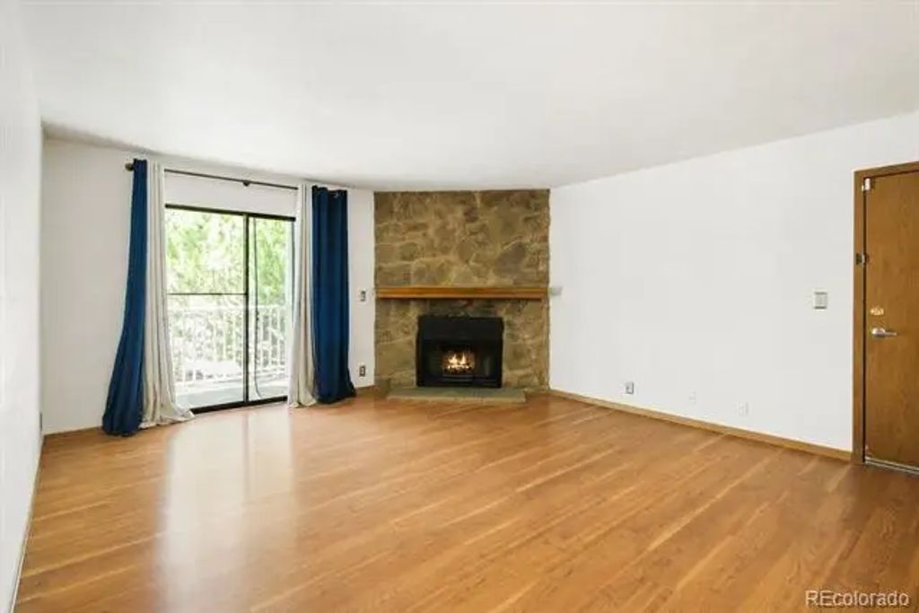 907 S Yampa Street 103, Aurora
