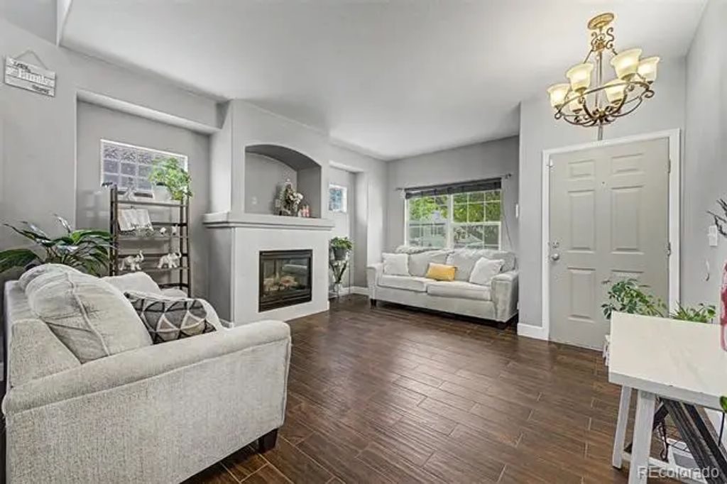 9815 Eagle Creek Circle, Commerce City