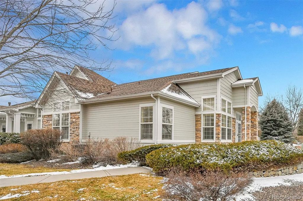8300 Fairmount Drive Ff104, Denver