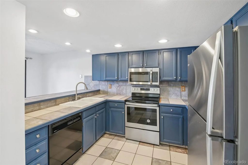 96 S Holman Way, Golden