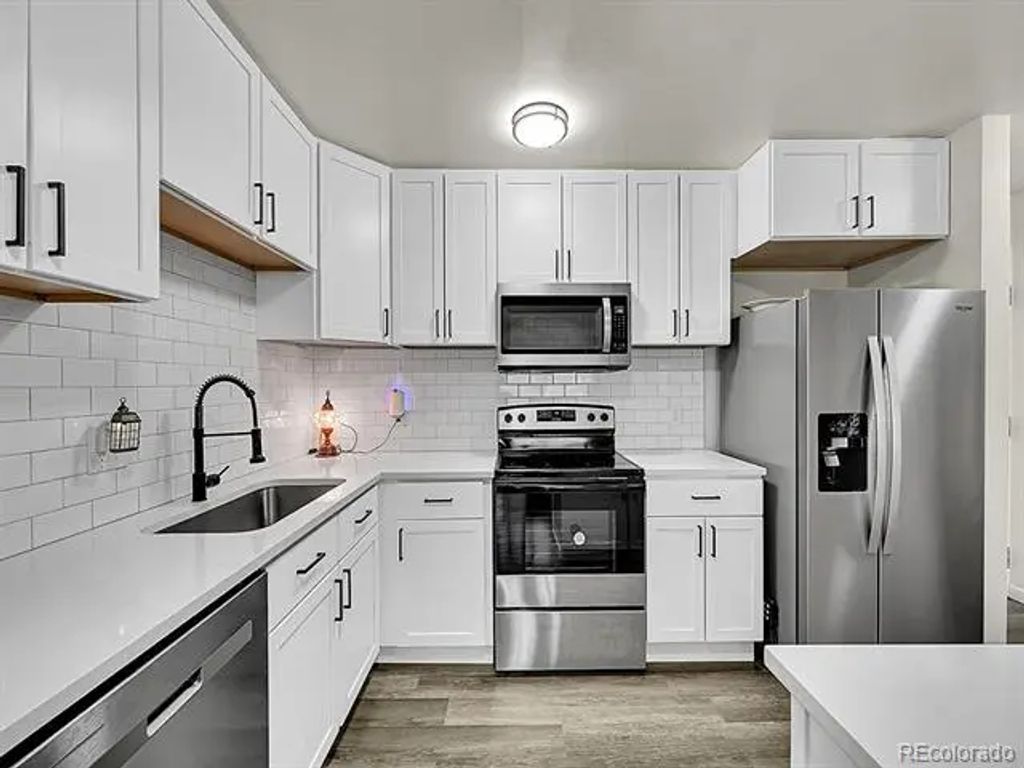 645 S Alton Way 4c, Denver