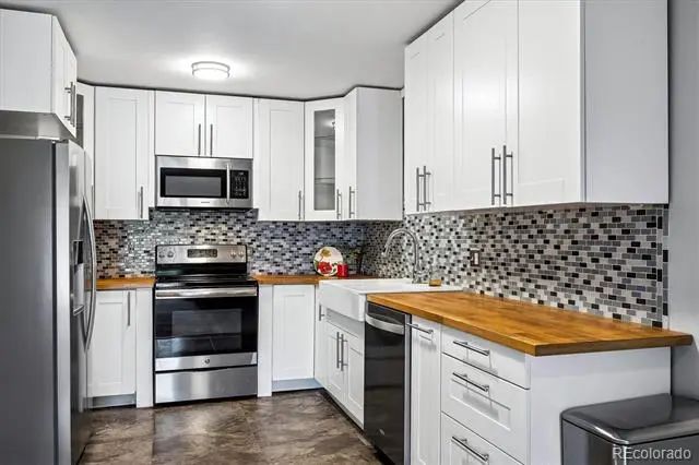 715 S Clinton Street 2b, Denver