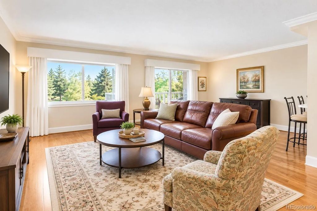 13609 E Cornell Avenue 206, Aurora