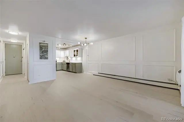 705 S Clinton Street 9b, Denver