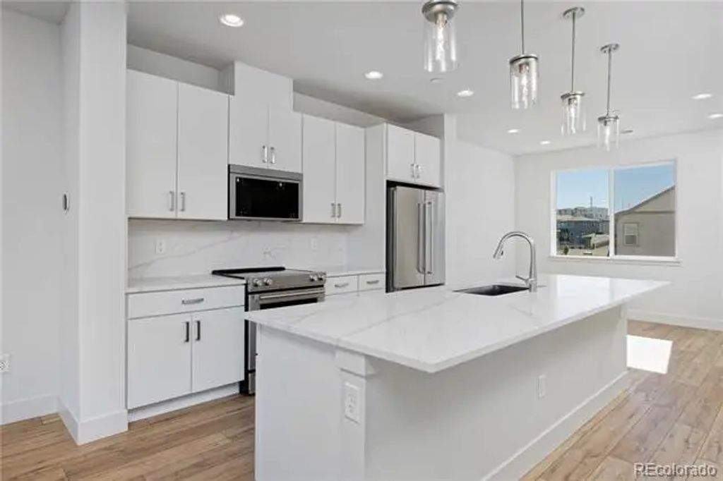3139 W Bates Avenue, Denver