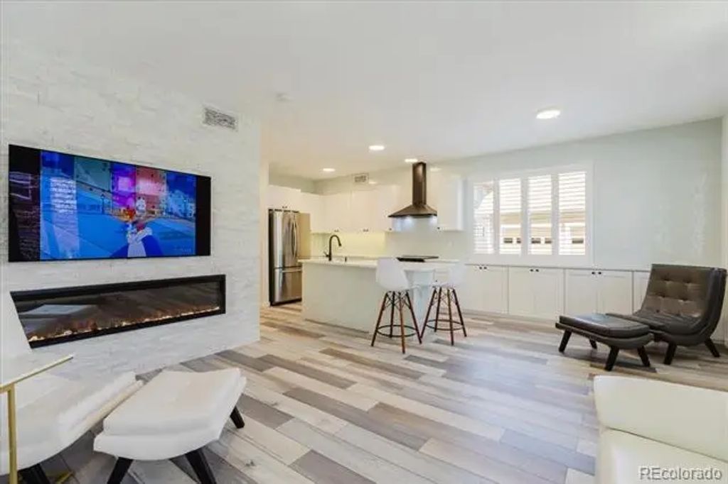 2609 Emporia Court, Denver