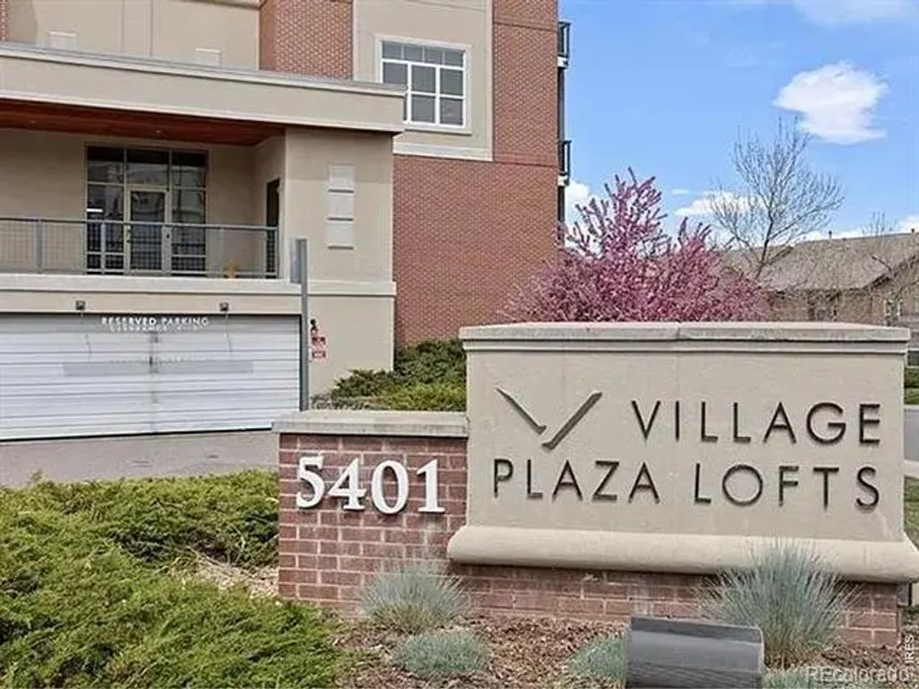 5401 S Park Terrace Avenue 104b, Greenwood Village