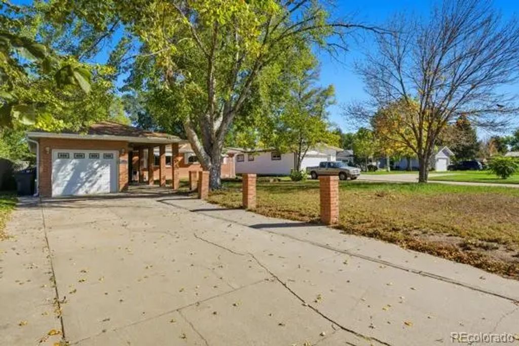 228 S Sherman Street, Fort Morgan