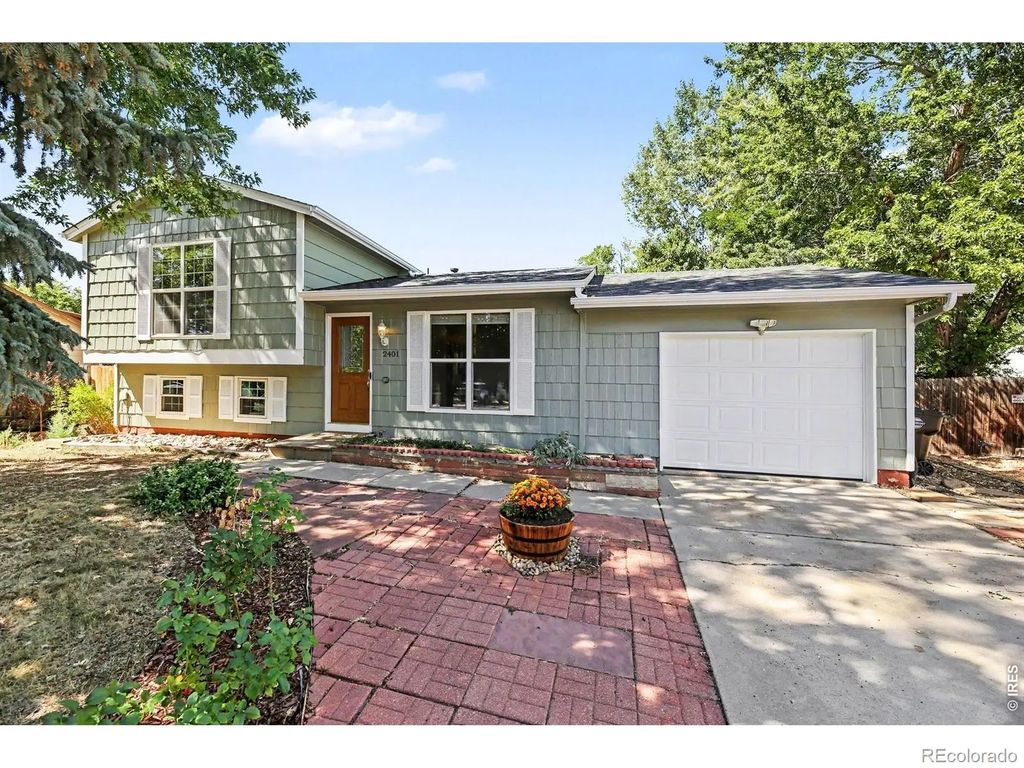 2401 Bowen Street, Longmont