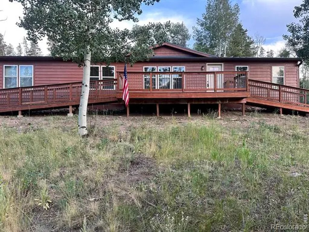 401 Blackfoot Road, Red Feather Lakes