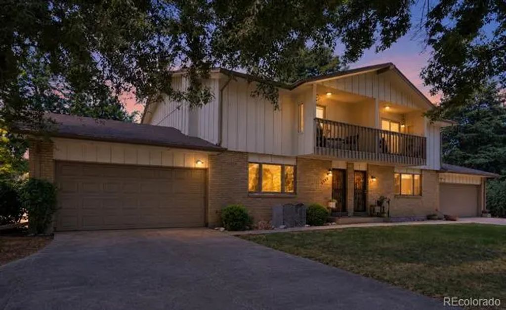 7328 W 2nd Circle, Lakewood