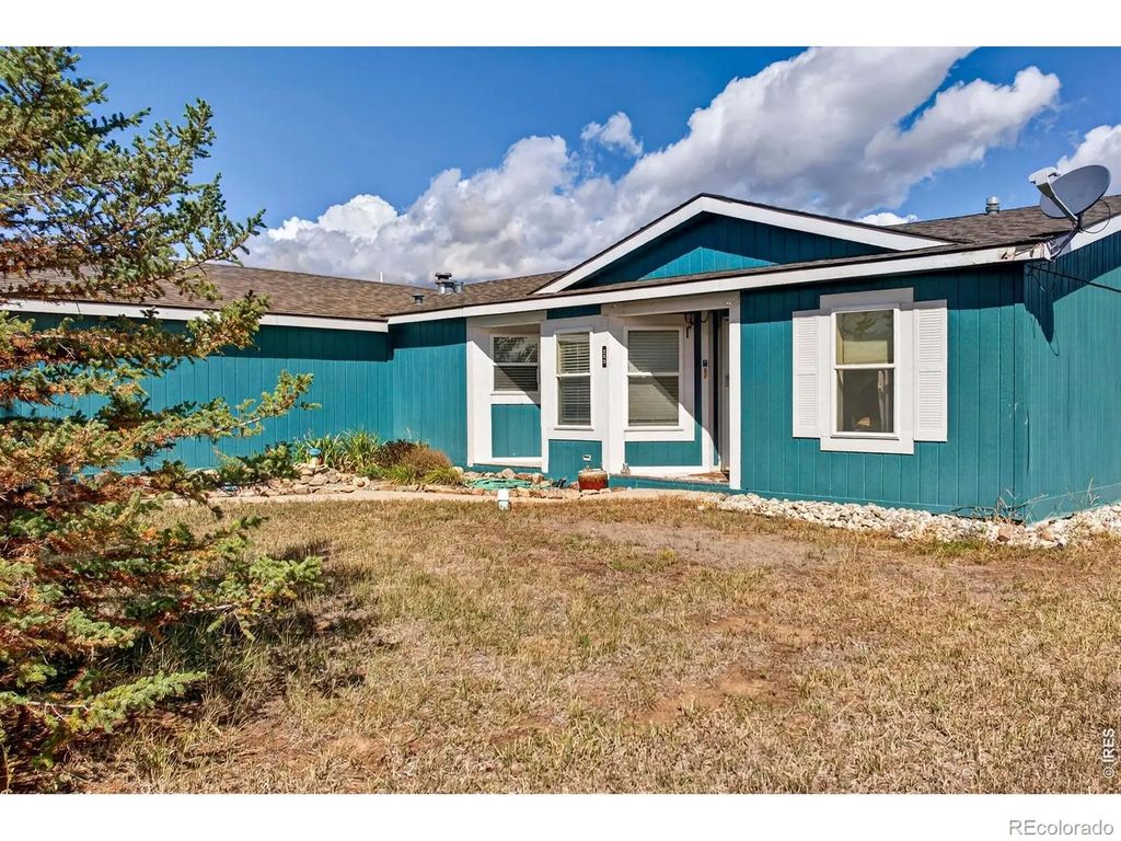 255 Vista Avenue, Granby