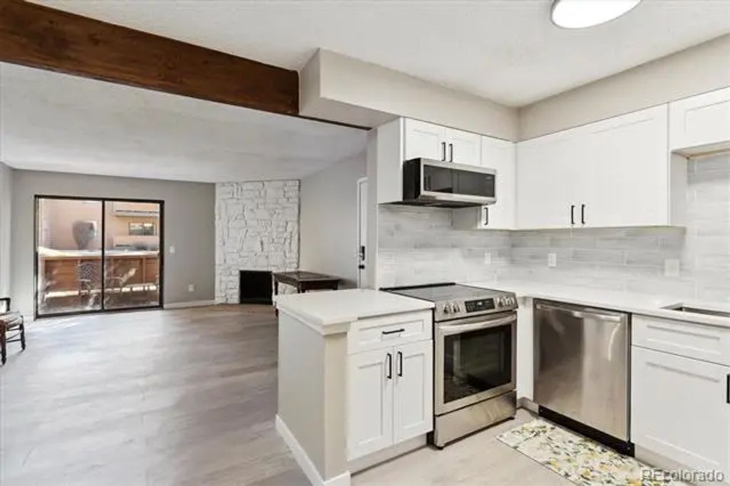 3335 S Ammons Street 103, Lakewood