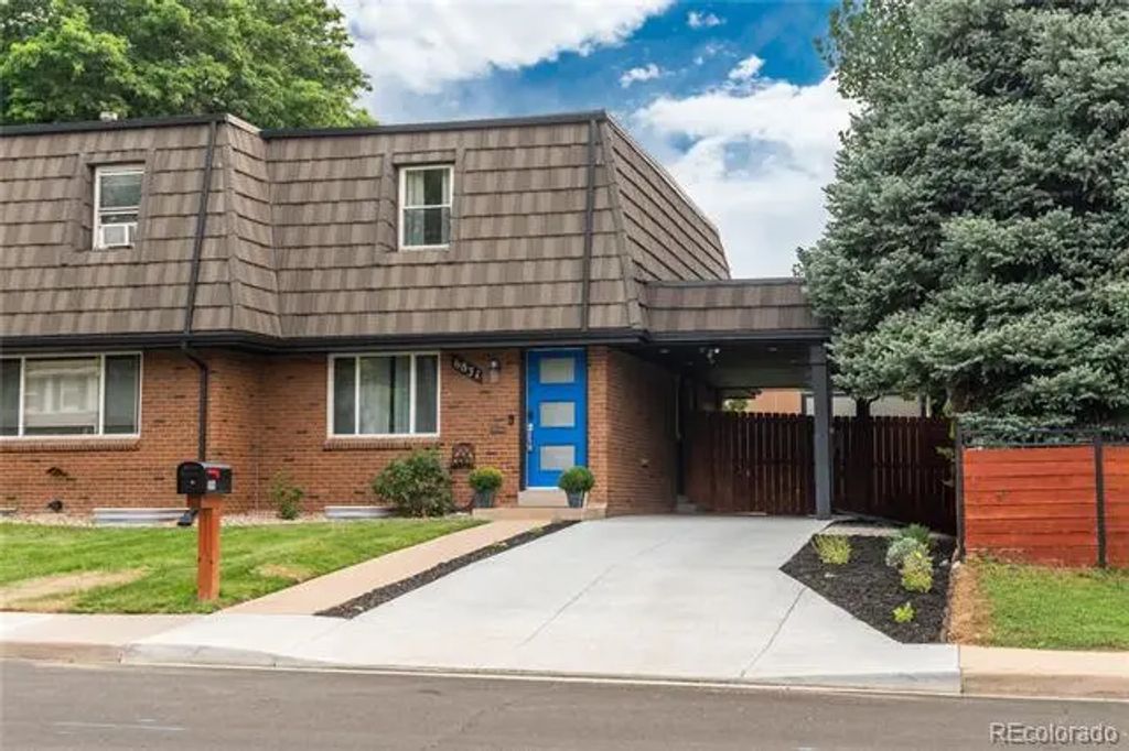 6831 E Ithaca Place, Denver