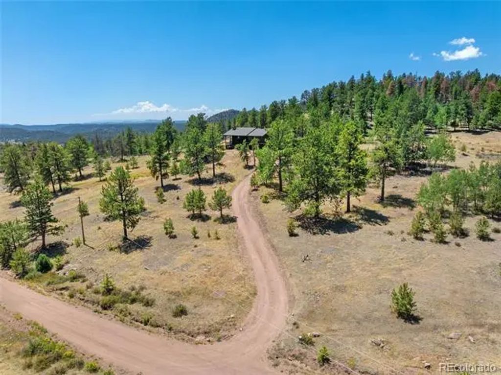 841 Plateau Drive, Guffey