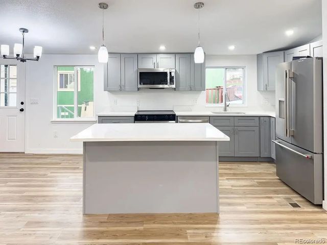2100 W 100th Avenue, Denver