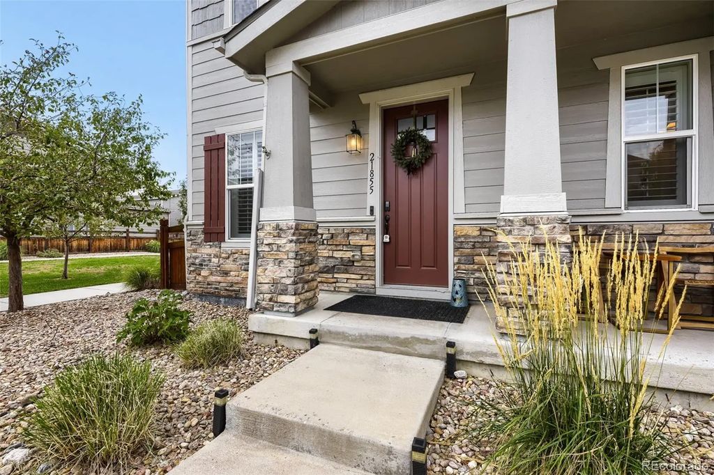 21855 E Radcliff Circle, Aurora