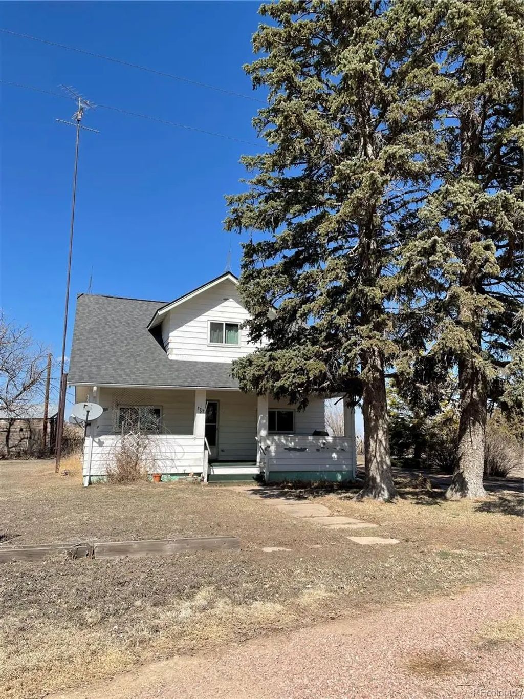 117 Lincoln Avenue, Arriba