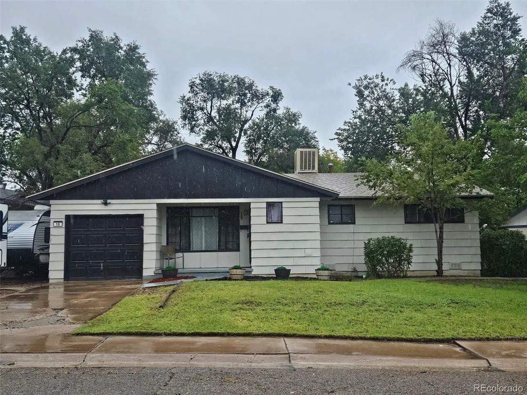 18 Dundee Lane, Pueblo