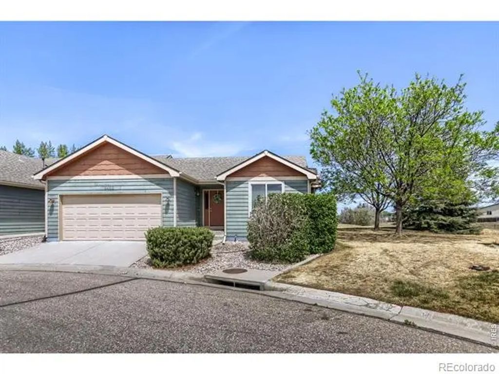 8498 Pebble Court, Wellington