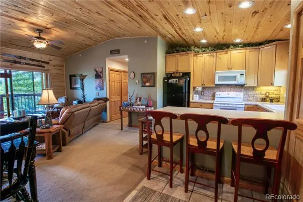 205 Bella Vista Court 311, Grand Lake