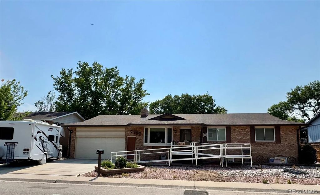 759 S 12th Avenue, Brighton