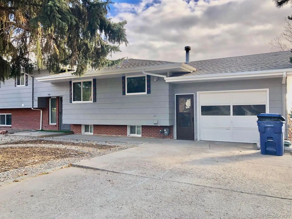 906 W South 1st Street, Johnstown