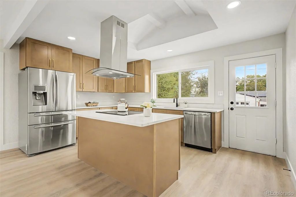 1242 S Seneca Way, Denver