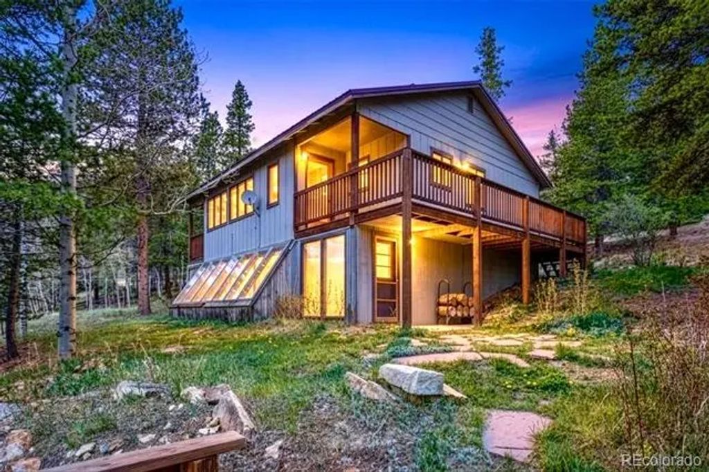 414 Upper Travis Gulch Road, Black Hawk