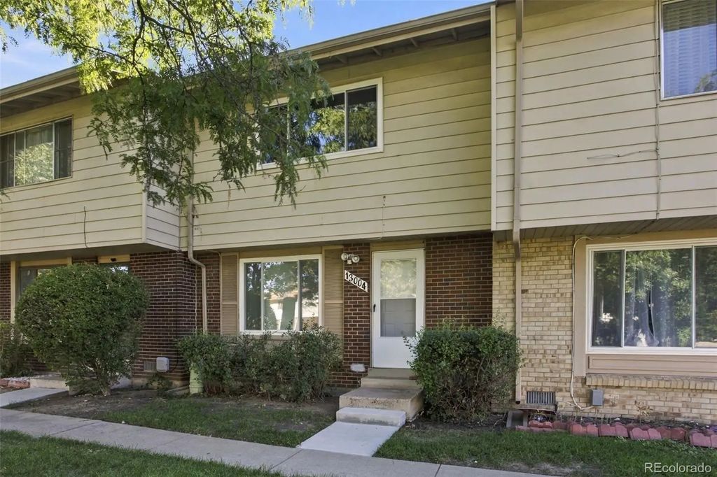 13004 E Kansas Place, Aurora