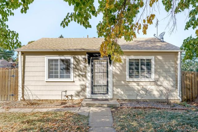 605 S Quivas Street, Denver