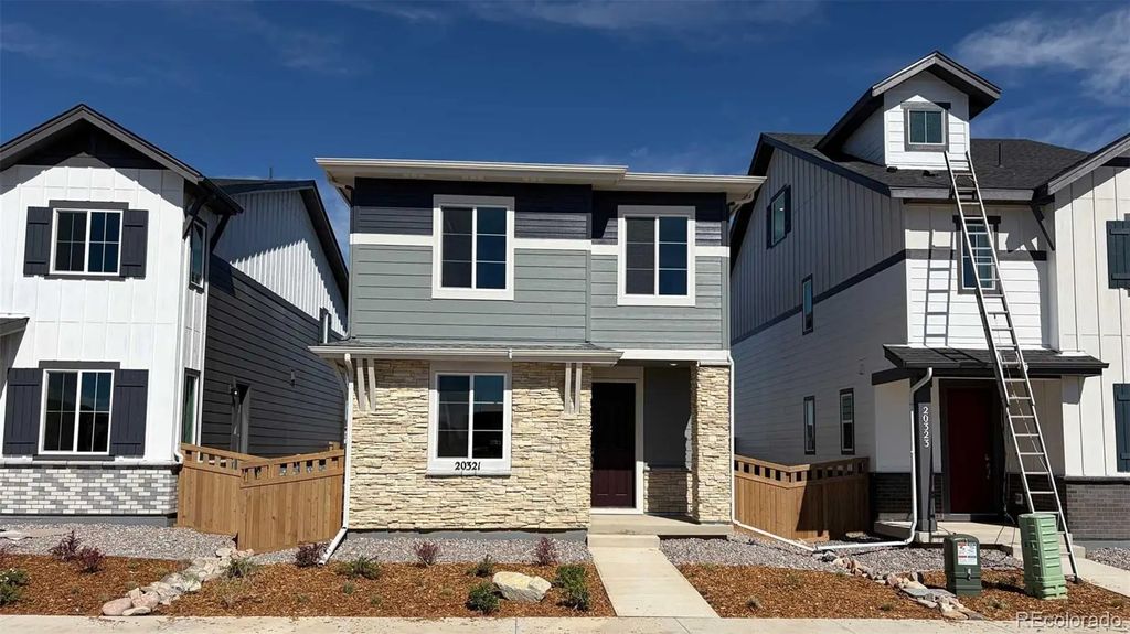 20321 E 57th Avenue, Aurora