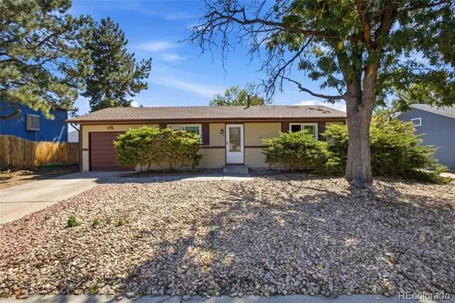 8130 Explorador Calle, Denver