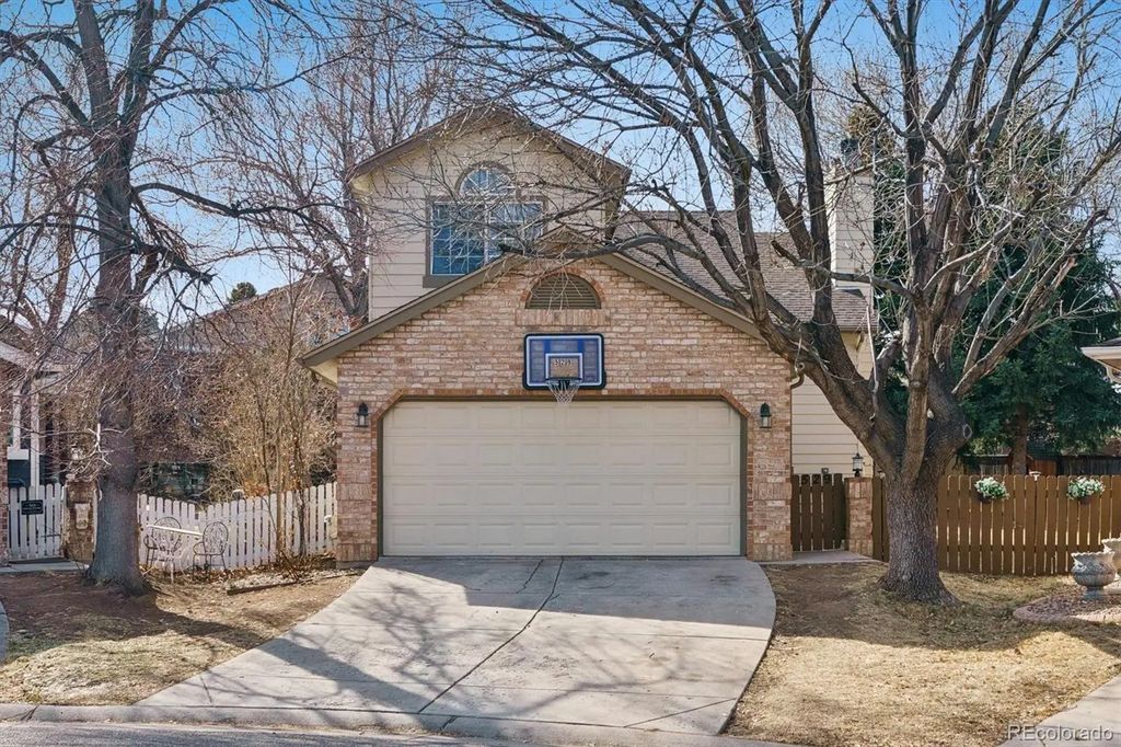 529 Chiswick Circle, Highlands Ranch