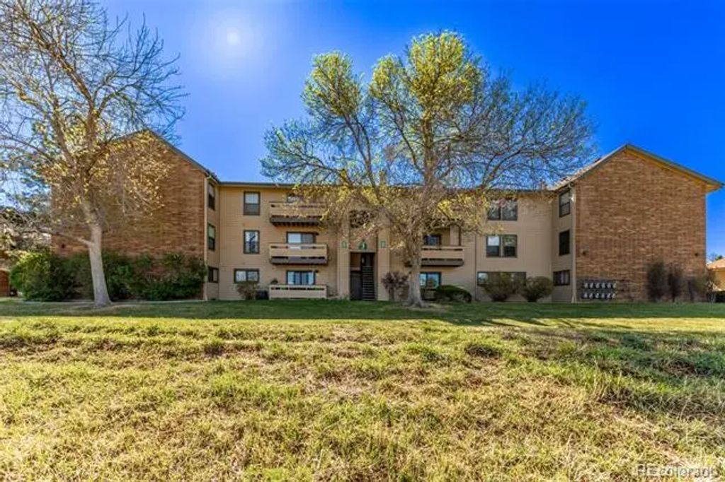 420 Zang Street 3-106, Lakewood