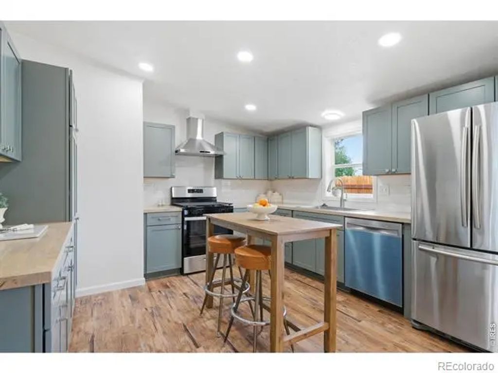 108 E Douglas Road, Fort Collins