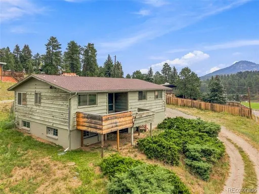 29183 Valley View Road, Evergreen