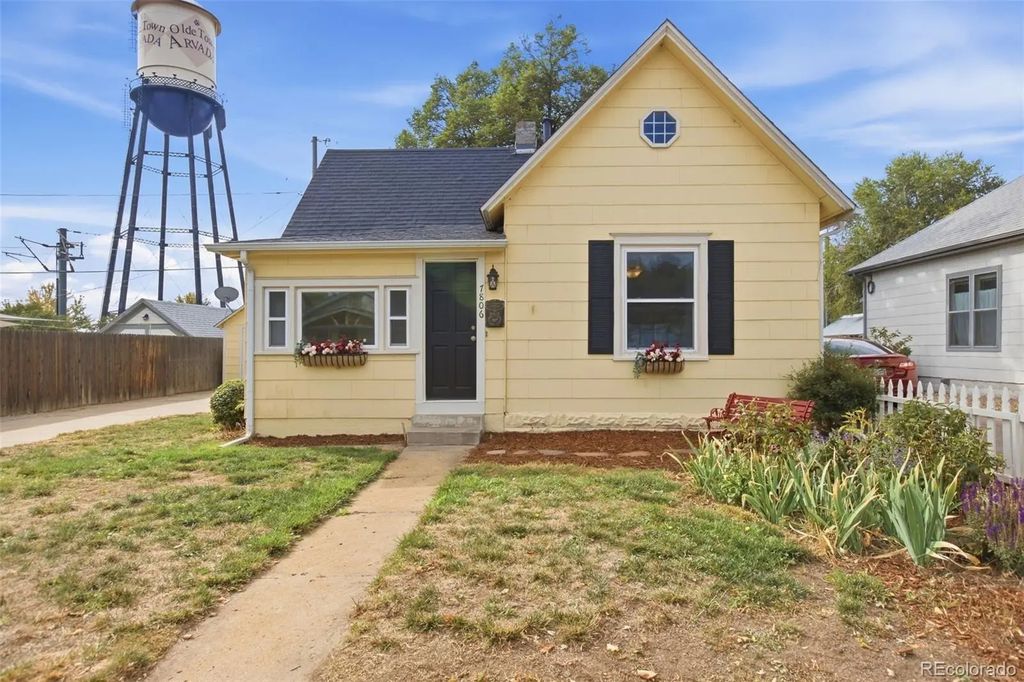 7806 Grandview Avenue, Arvada