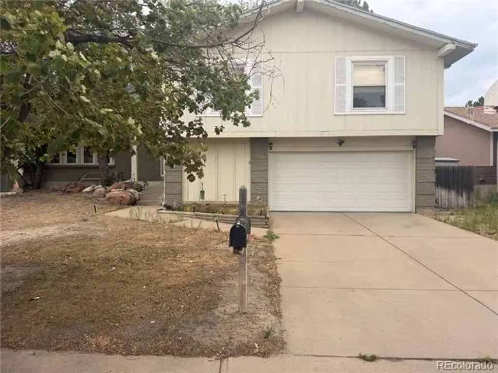 2069 S Macon Way, Aurora