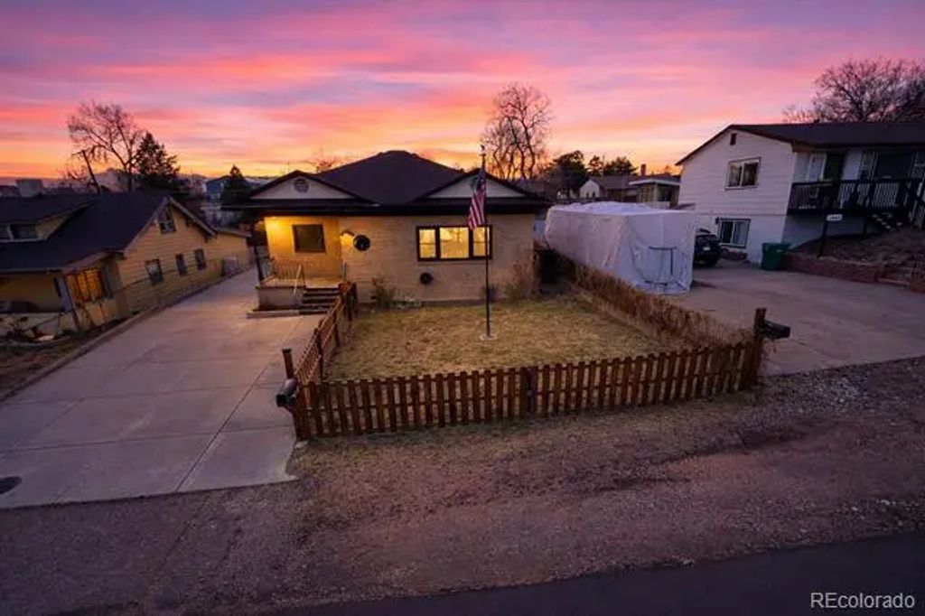 1651 Routt Street, Lakewood