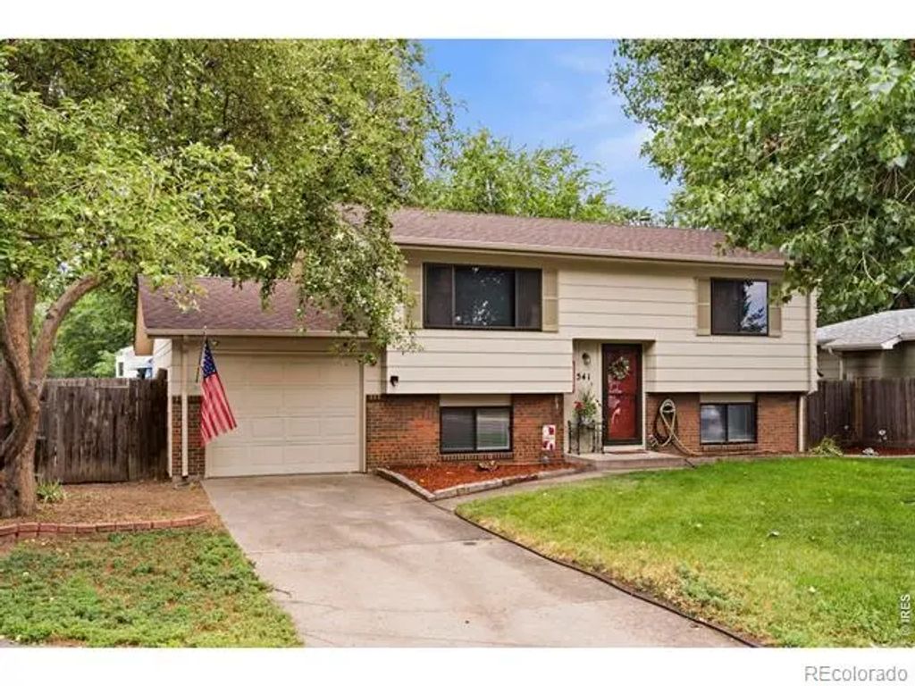 541 Sycamore Drive, Windsor
